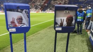 Λιόν – Μπαρσελόνα: Δυο σοβαρά άρρωστα παιδιά είδαν το ματς μέσω ρομπότ (ΒΙΝΤΕΟ)