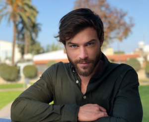 Στέφανος Μιχαήλ: Απαντά αν θα μετακόμιζε μόνιμα στην Ελλάδα για δουλειά!