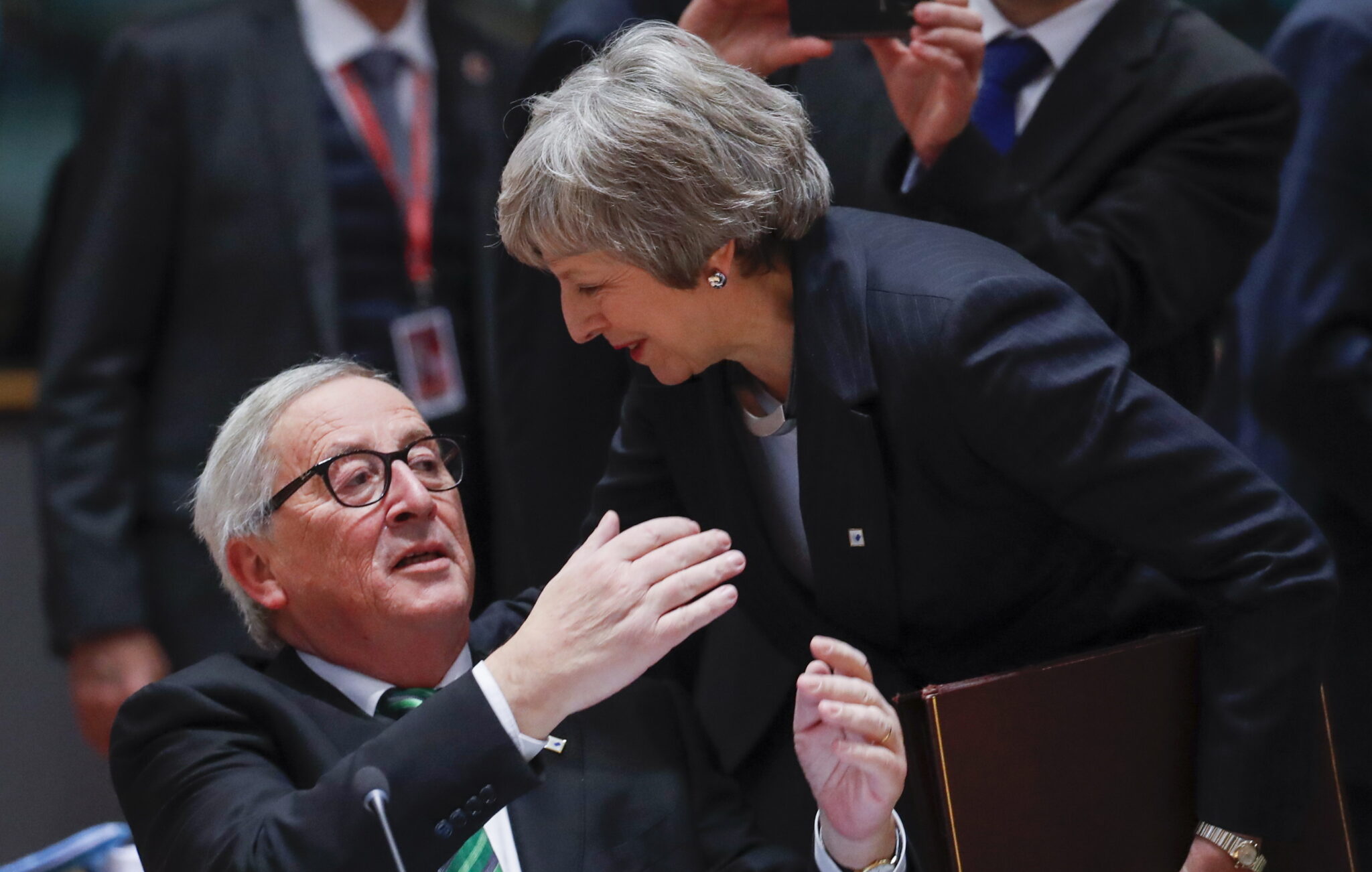 Αναβολή από την Πρωθυπουργό του ΗΒ για τη δεύτερη ψηφοφορία για το Brexit