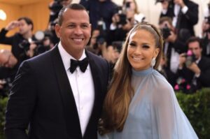 Στον "αέρα" ο γάμος της Λόπεζ: Αποκαλύφθηκε η άπιστη ζωή του συντρόφου της…