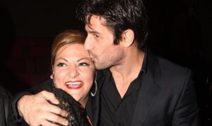 Αλέξης Γεωργούλης-Βίκυ Σταυροπούλου: Οι αγκαλιές και το…φιλί στο στόμα(ΒΙΝΤΕΟ)