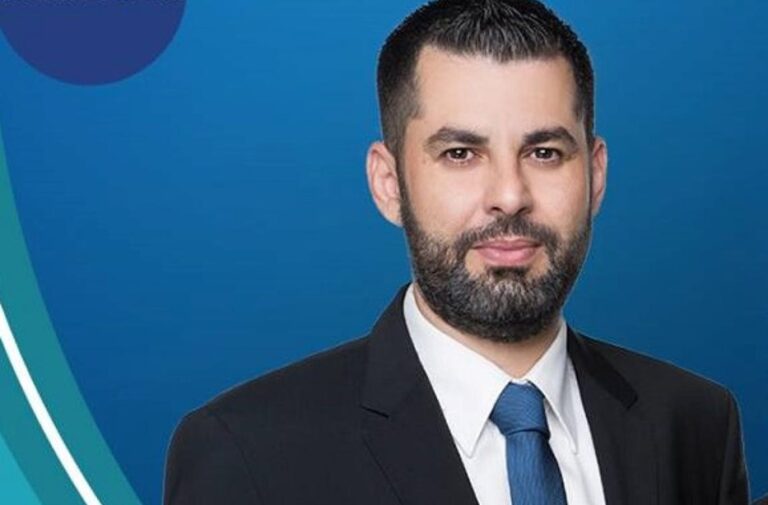 Σταύρος Κυπριανού: Έκανε τον "Γολγοθά" του…βιβλίο και συγκινεί (ΦΩΤΟ)