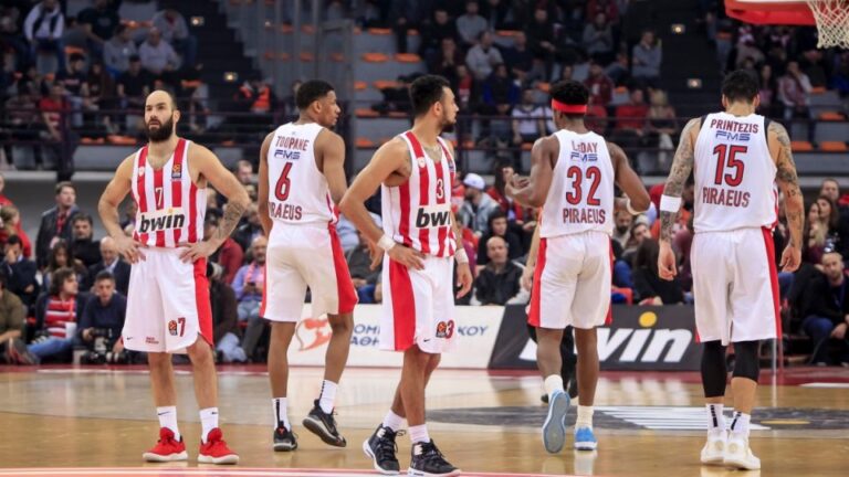 Ολυμπιακός: Ήττα και τώρα τρέχει για την οκτάδα