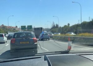 Κυκλοφοριακό κομφούζιο λόγω ατυχήματος στην αερογέφυρα Γερμασόγειας (ΦΩΤΟ)