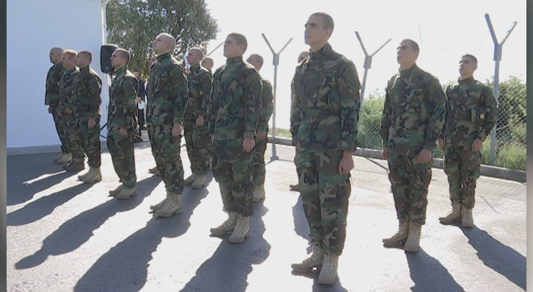 Εντυπωσιακές εικόνες από την ορκωμοσία των βατραχανθρώπων (ΒΙΝΤΕΟ)