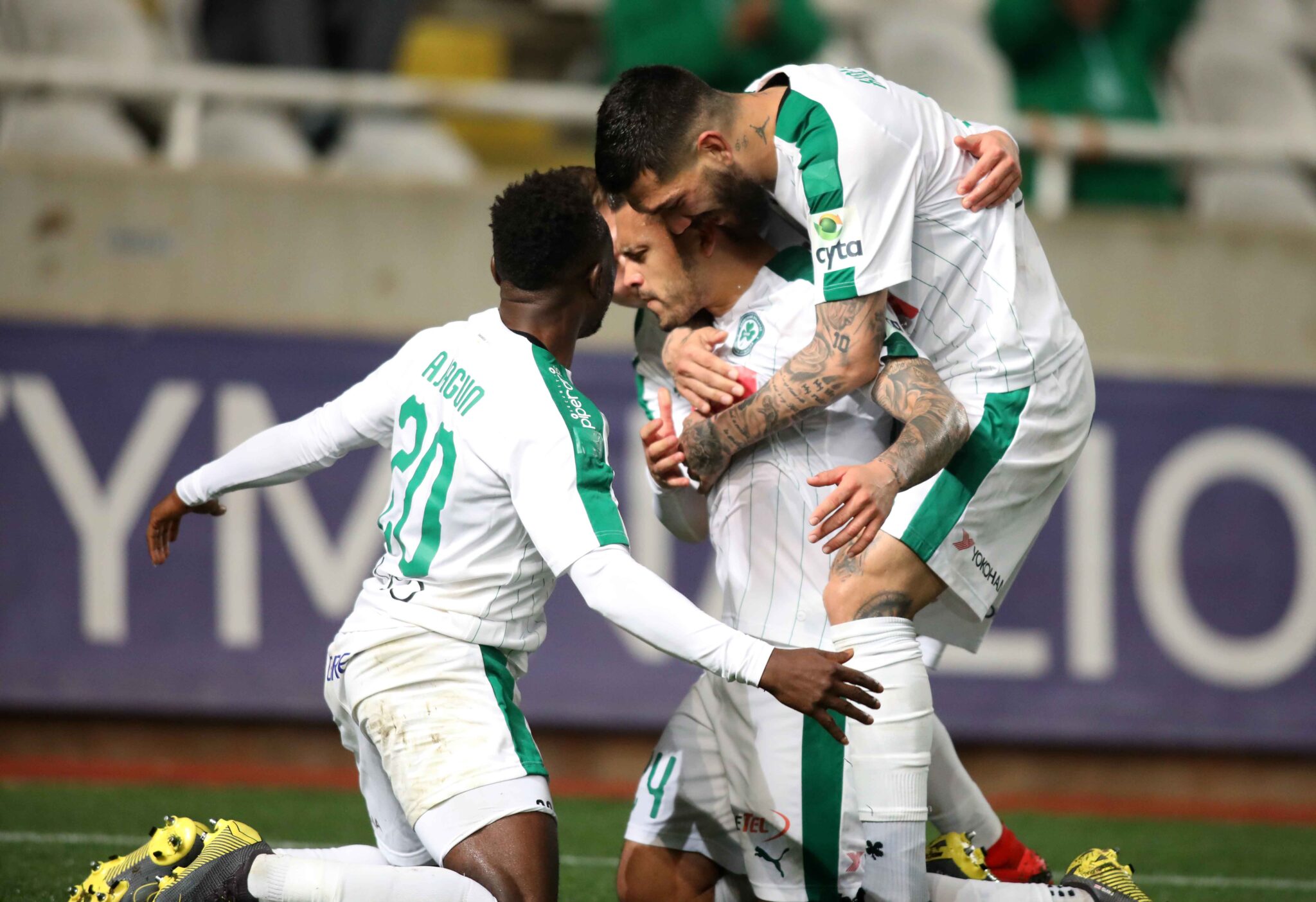 Για τη νίκη στο αιώνιο ντέρμπι σχεδόν έξι χρόνια μετά…