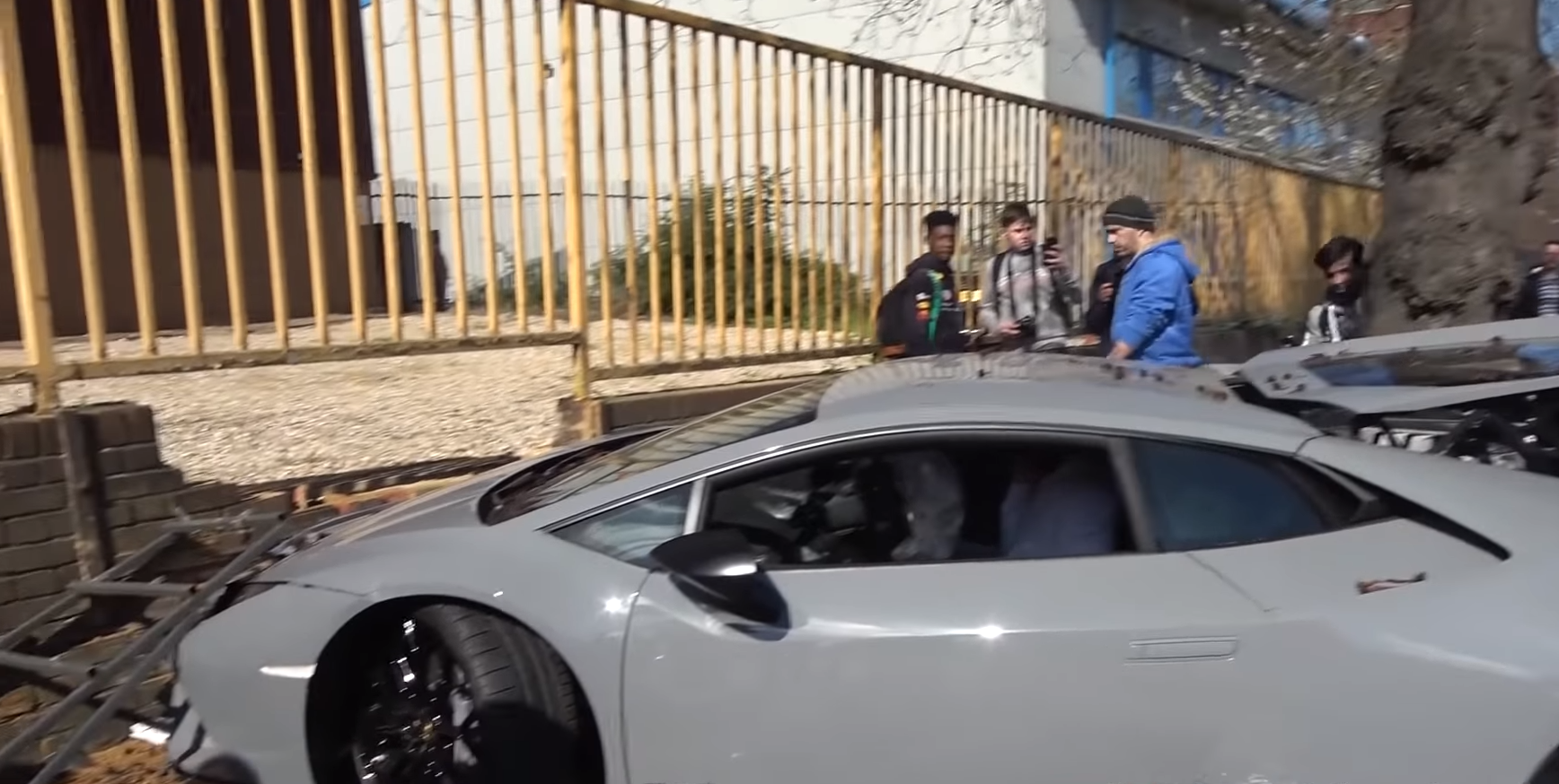 Κατέστρεψε μια Lamborghini αξίας 290.000 λιρών σε δευτερόλεπτα (ΒΙΝΤΕΟ)