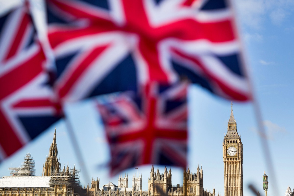 Ψηφίστηκαν οι νόμοι για τη διασφάλιση των τίτλων σπουδών σε περίπτωση Brexit