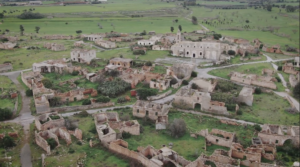 Πάνω από την πόλη-φάντασμα της Άχνας… (ΒΙΝΤΕΟ)