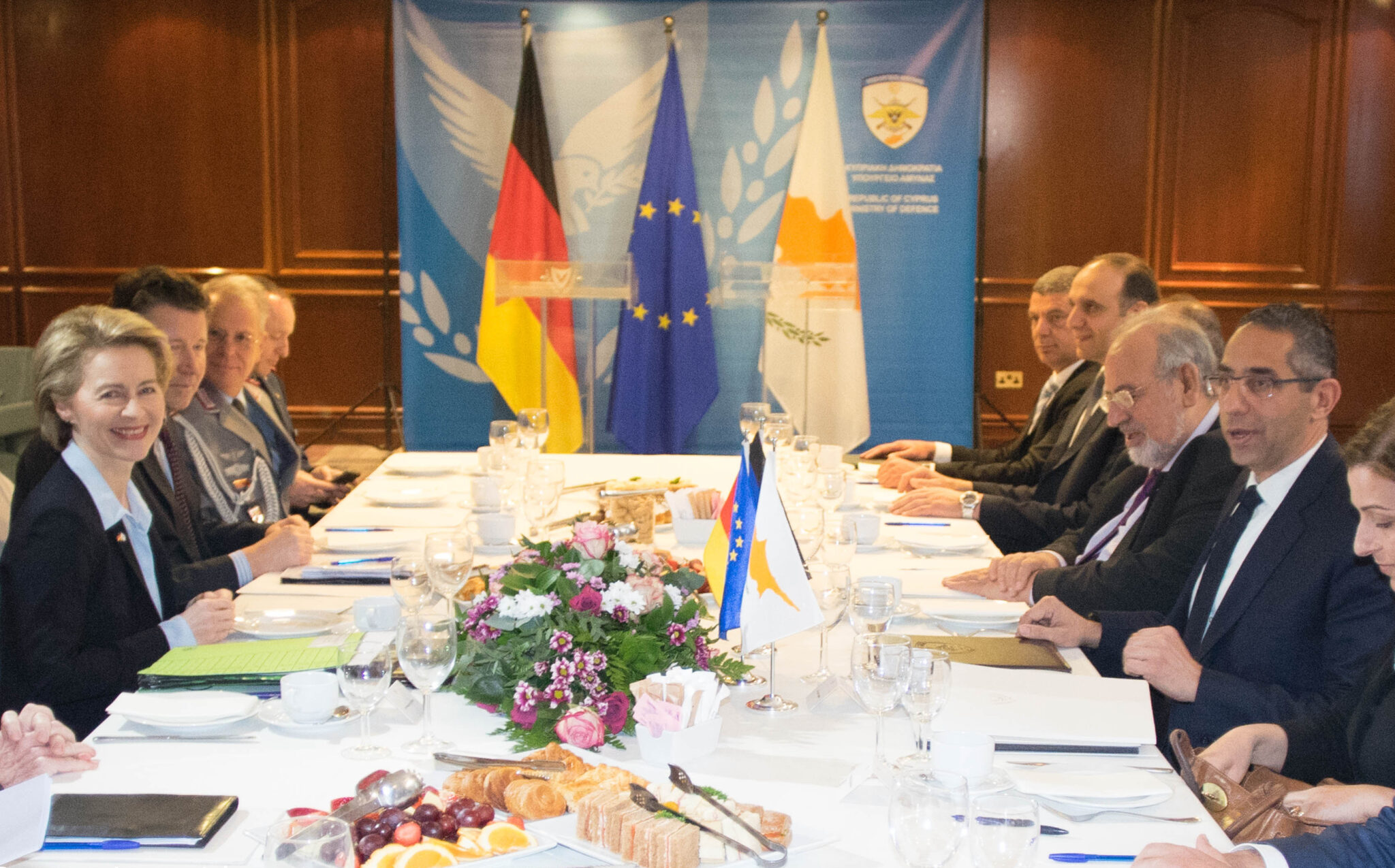 Ισχυρά γερμανικά μηνύματα υποστήριξης από τη Λευκωσία