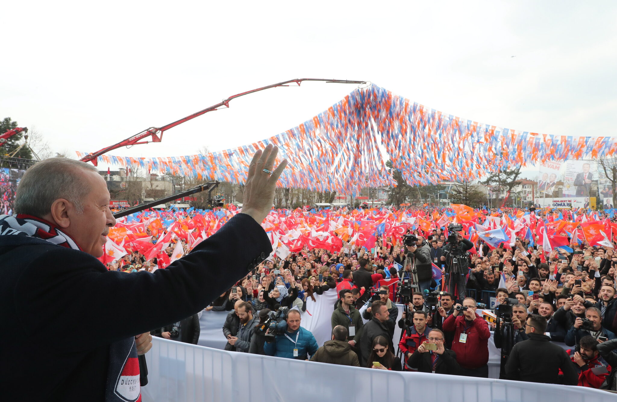 Πώς οι τοπικές εκλογές στην Τουρκία μετατράπηκαν σε δημοψήφισμα για τον Ερντογάν