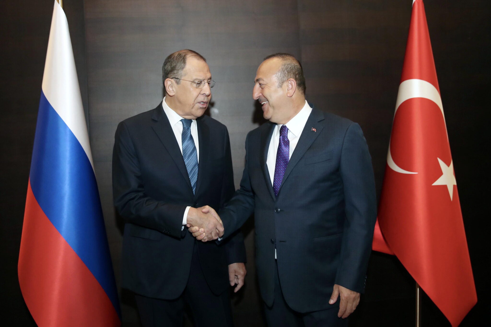 S-400, βιζα και οικονομική συνεργασία στη συνάντηση Τσαβούσογλου-Λαβρόφ (ΦΩΤΟ)