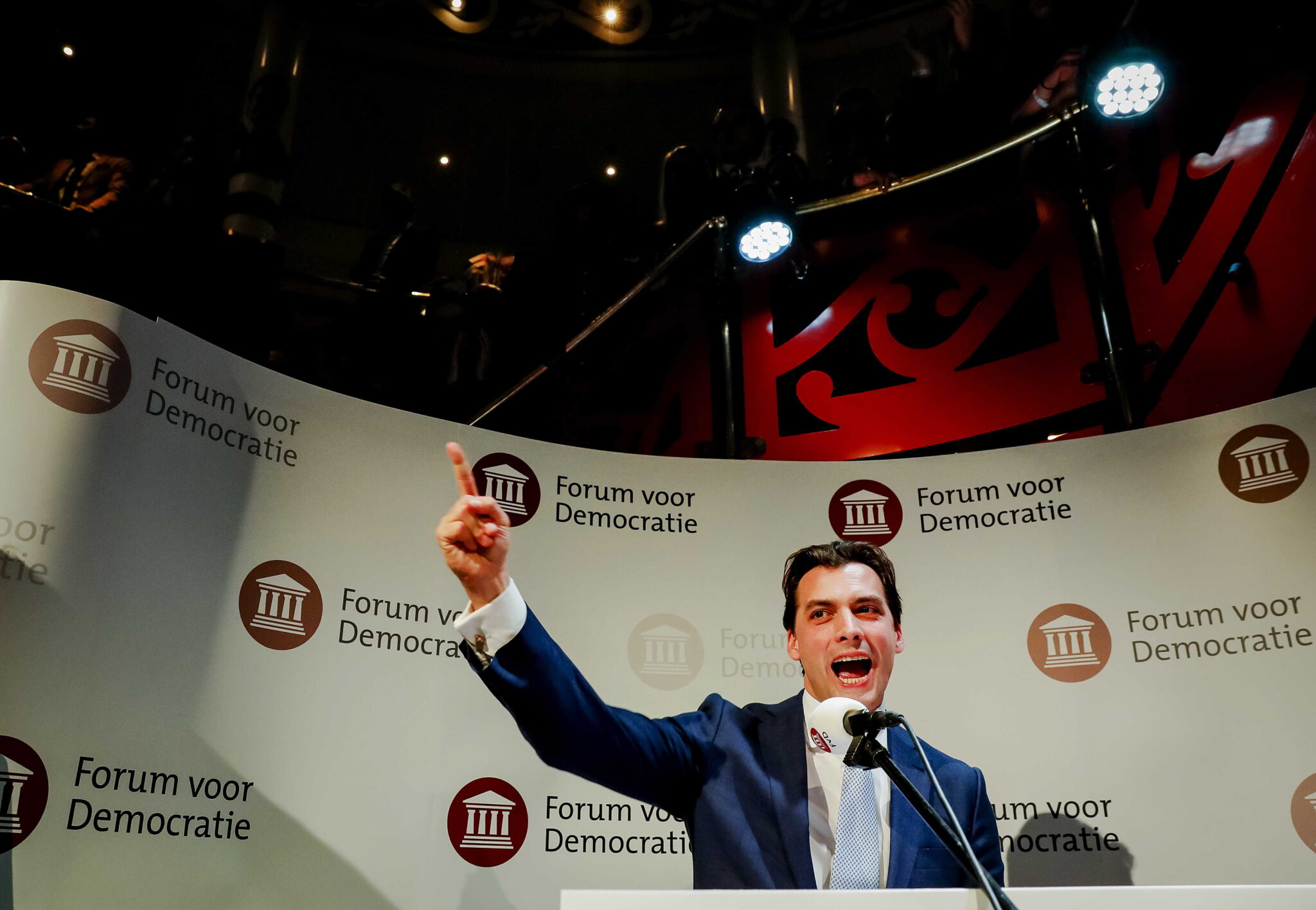 Νικητές οι ακροδεξιοί στις περιφερειακές εκλογές της Ολλανδίας