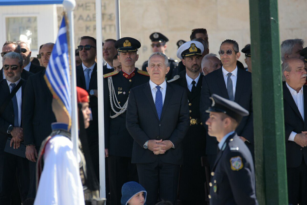 Έλληνας ΥΠΑΜ: Να κοιτάμε και να διδασκόμαστε από την Ιστορία
