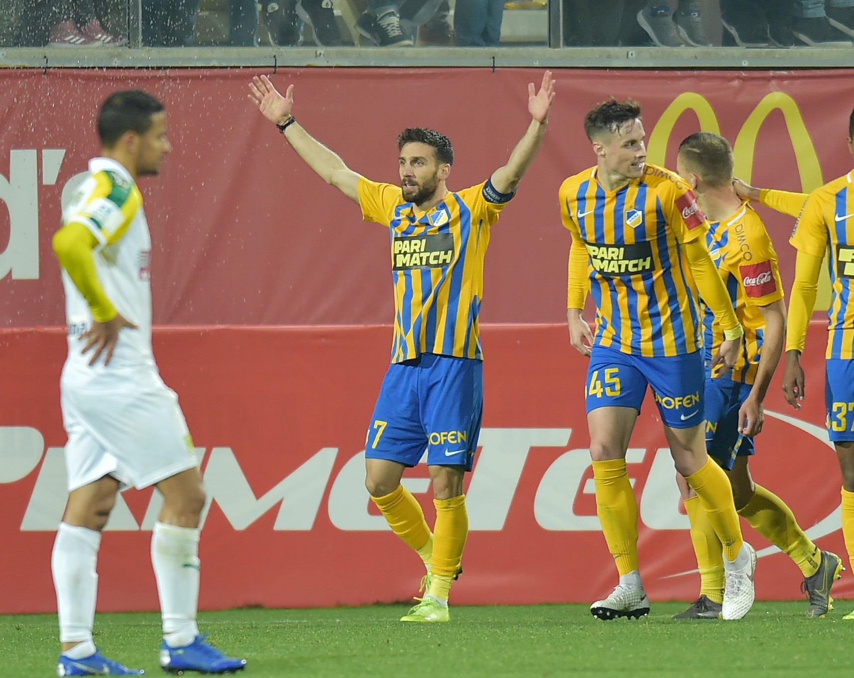 Να αποφύγει την παγίδα και να ξανά πιάσει κορυφή