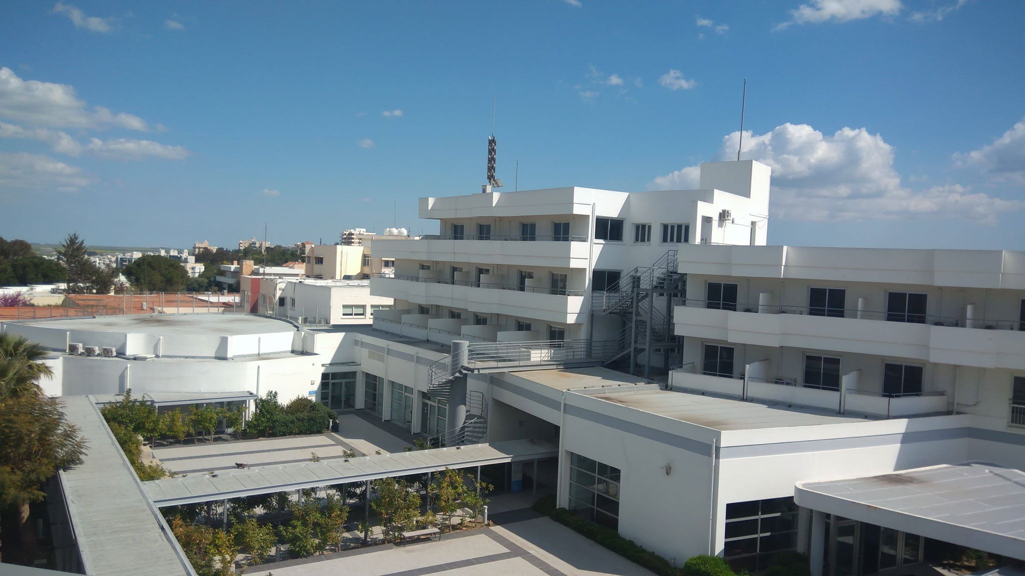 Σε Δικαστικό Μέγαρο μετατρέπεται το Ξενοδοχείο Φιλοξενία (BINTEO)