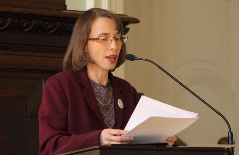 Σκυτάλη στη Τζούντι Γκάρμπερ παραδίδει η Κάθλιν Ντόχερτι