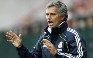 Θετικός για τον πάγκο της Ρεάλ Μαδρίτης ο Μουρίνιο