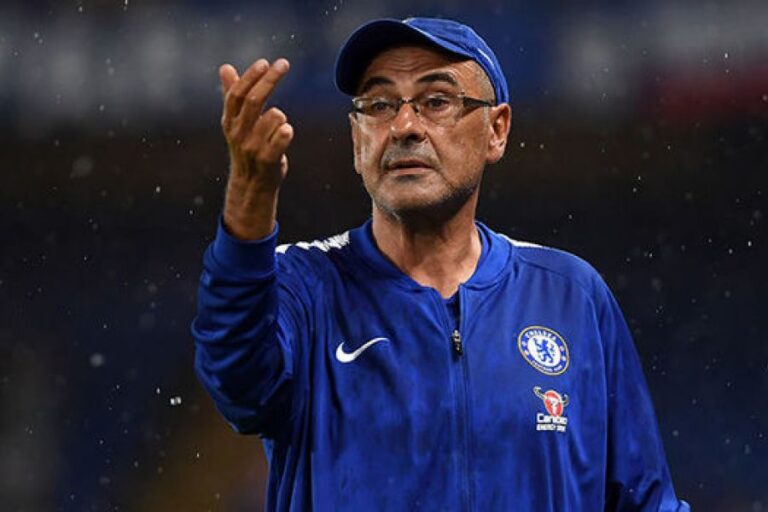 Αποχή αν δεν απολυθεί ο Σάρι από τους φίλους της Τσέλσι