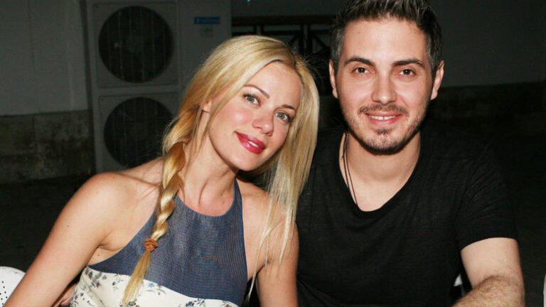 Ο Χατζηγιάννης "σπάει τη σιωπή" του και απαντά αν χώρισε τη Ζέτα Μακρυπούλια