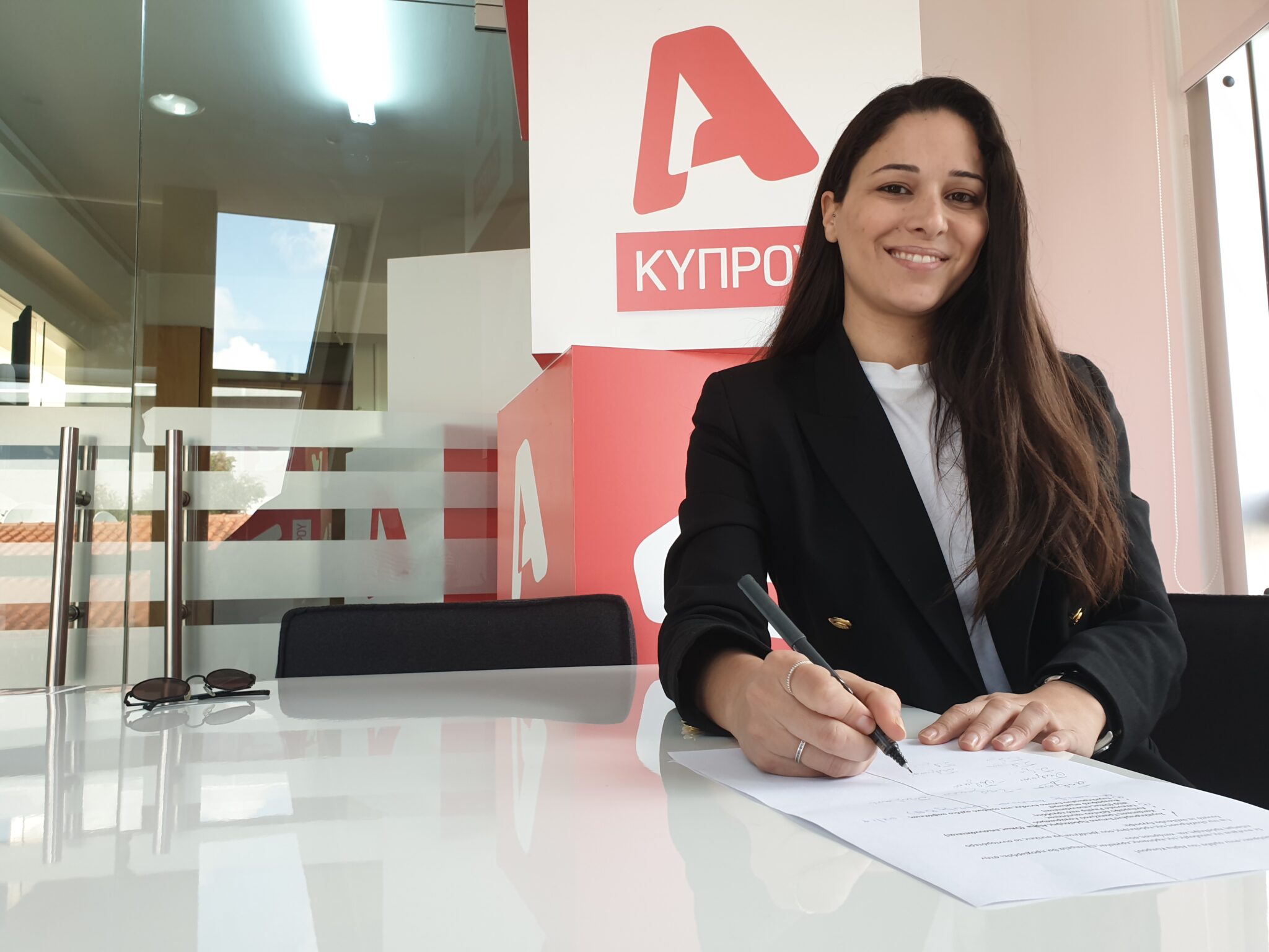 Η Στέλλα Στυλιανού στο δυναμικό του ALPHA Κύπρου (ΦΩΤΟ)