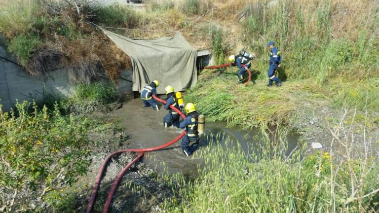 Σε συναγερμό η Πυροσβεστική μετά τις καταρρακτώδεις βροχές στην πρωτεύουσα