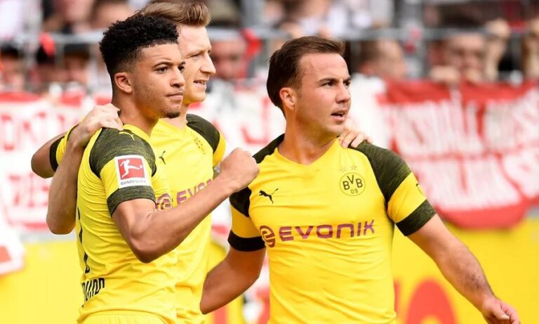 Παρέμεινε στο «κυνήγι» της Μπάγερν η Ντόρτμουντ