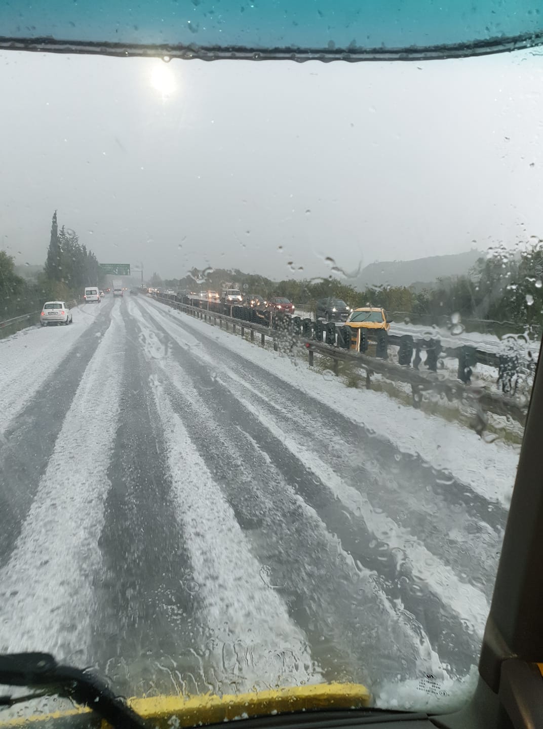 Μια ζέστη και μία κρύο και το Σαββατοκύριακο (ΒΙΝΤΕΟ)