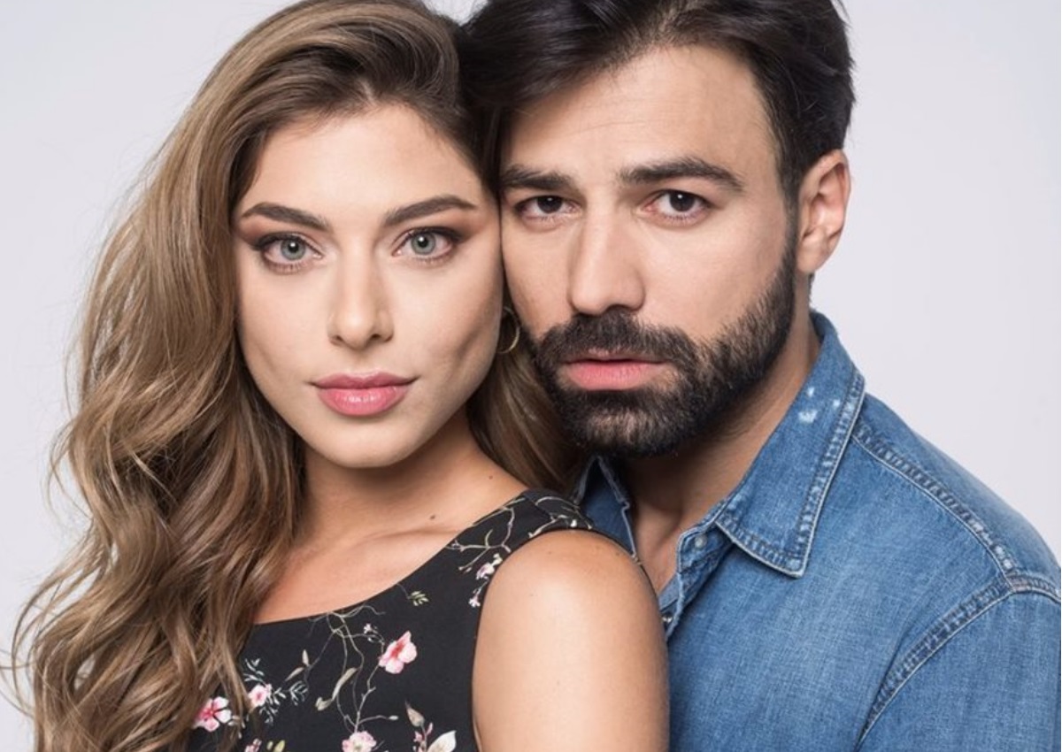 Η αστυνομία ανακαλύπτει το σπίτι στο οποίο κρύβεται ο Ορφέας και στήνει ενέδρα..