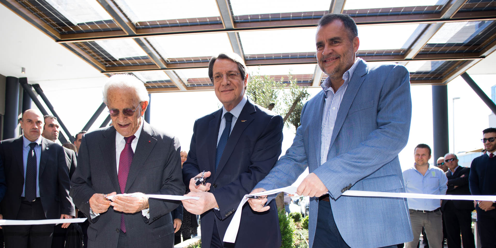 Δικαιωμένος για την οικονομική πολιτική της κυβέρνησης δηλώνει ο ΠτΔ (ΦΩΤΟ)