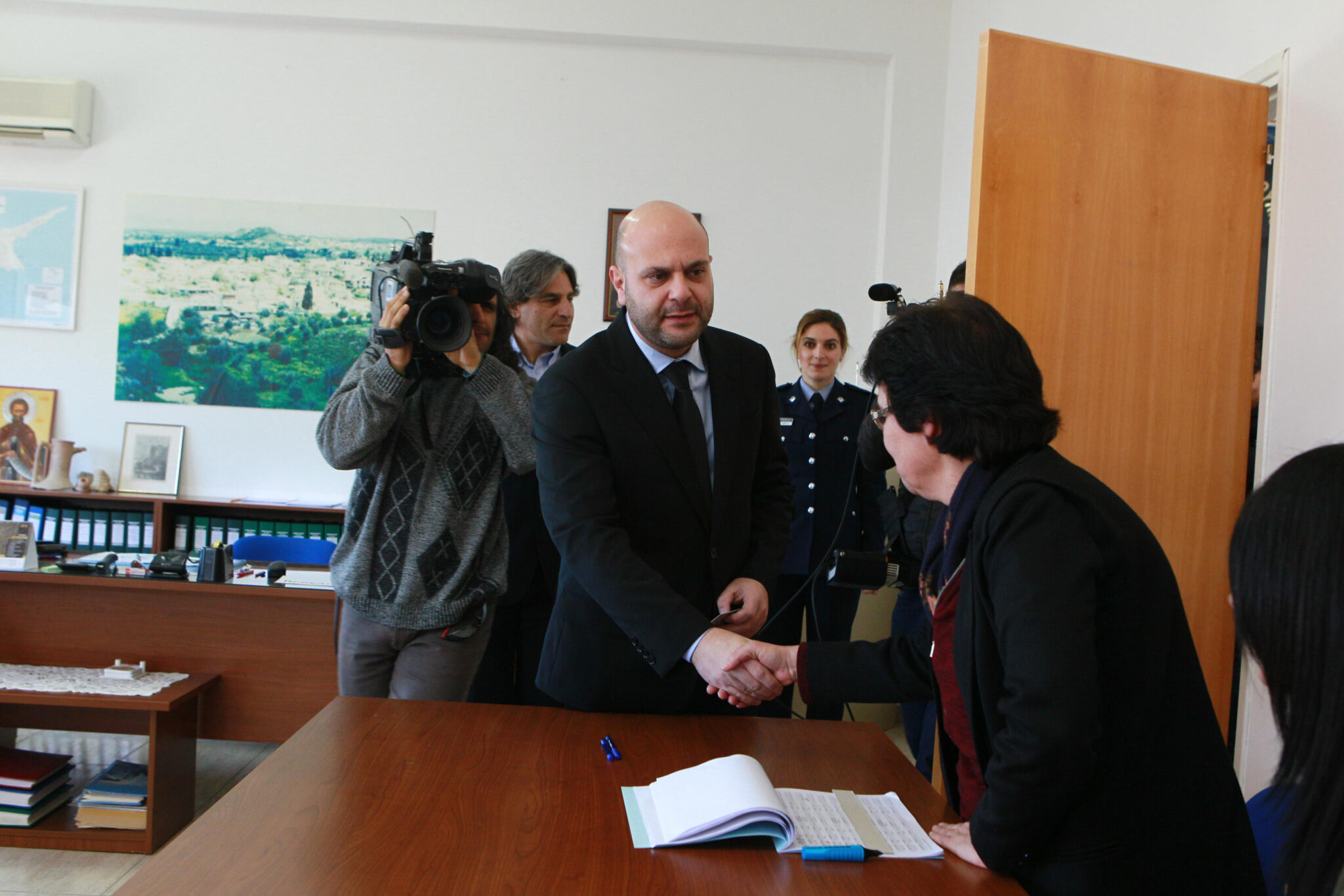 Πρόεδρος ΕΛΑΜ: Πάσχω από κερατόκωνο και γι' αυτό δεν υπηρέτησα στην ΕΦ (ΒΙΝΤΕΟ)