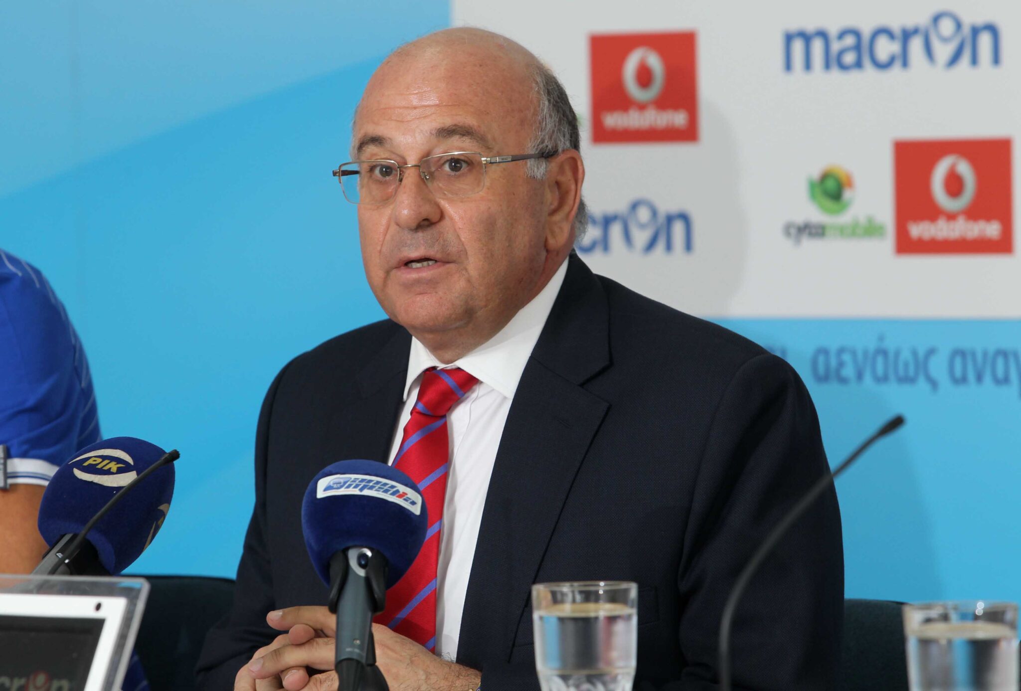 Πουλλαΐδης: «Ντροπή, όχι να μας παρουσιάζετε ως απατεώνες»