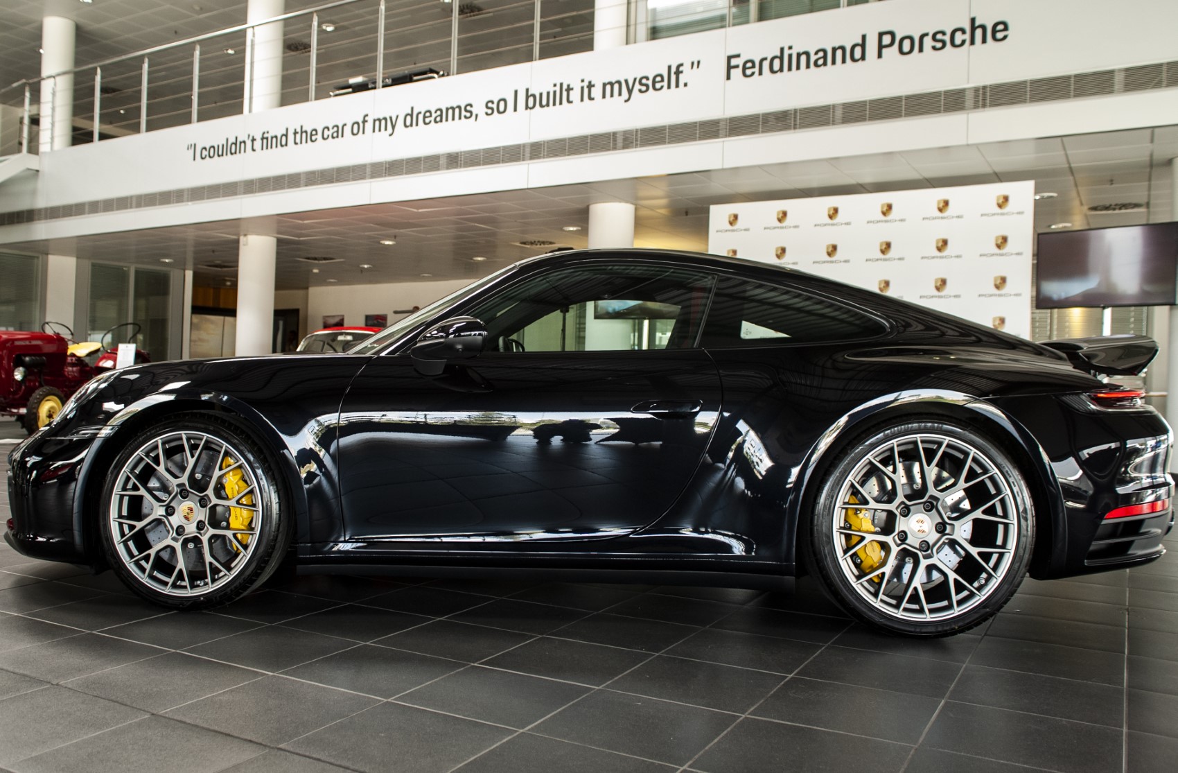 Παρουσίαση της νέας γενιάς της Porsche 911