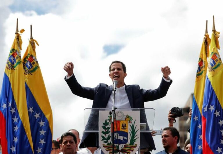 Βενεζουέλα: Ήραν την βουλευτική ασυλία του Γκουαϊδό