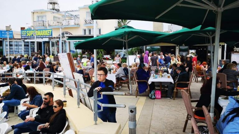 To αδιαχώρητο στο 6ο Φεστιβάλ Ψαριού στο Λατσί (ΦΩΤΟ)