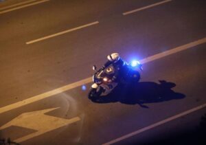 Επεισοδιακή καταδίωξη 28χρονου που οδηγούσε χωρίς άδεια στην Ορόκλινη