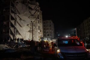 Τουλάχιστον 15 νεκροί από έκρηξη σε αγορά στη Συρία