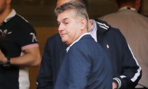 Έρχεται στην Κύπρο και «τρέχει» όλα τα ανοικτά ζητήματα ο Παπασταύρου