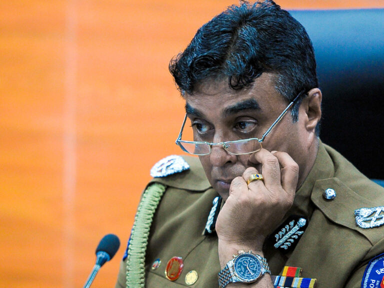 Παραιτήθηκε ο Αρχηγός Αστυνομίας στη Σρι Λάνκα μετά τις πολύνεκρες επιθέσεις 