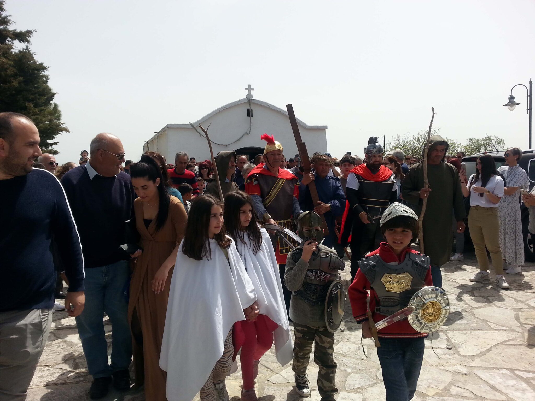 Ο Κάθηκας αναβιώνει τη Σταύρωση του Θεανθρώπου (ΦΩΤΟ)