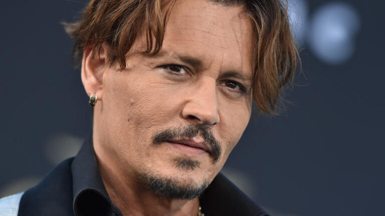 Ο Τζόνι Ντεπ είναι ξανά ερωτευμένος-Δείτε την 25χρονη που του έκλεψε την καρδιά