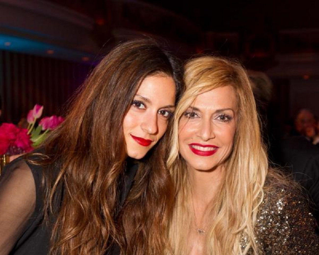 Συγκλονίζει η Σοφία Καρβέλα: "Έκανα δυο εκτρώσεις λόγω αλκοολισμού"