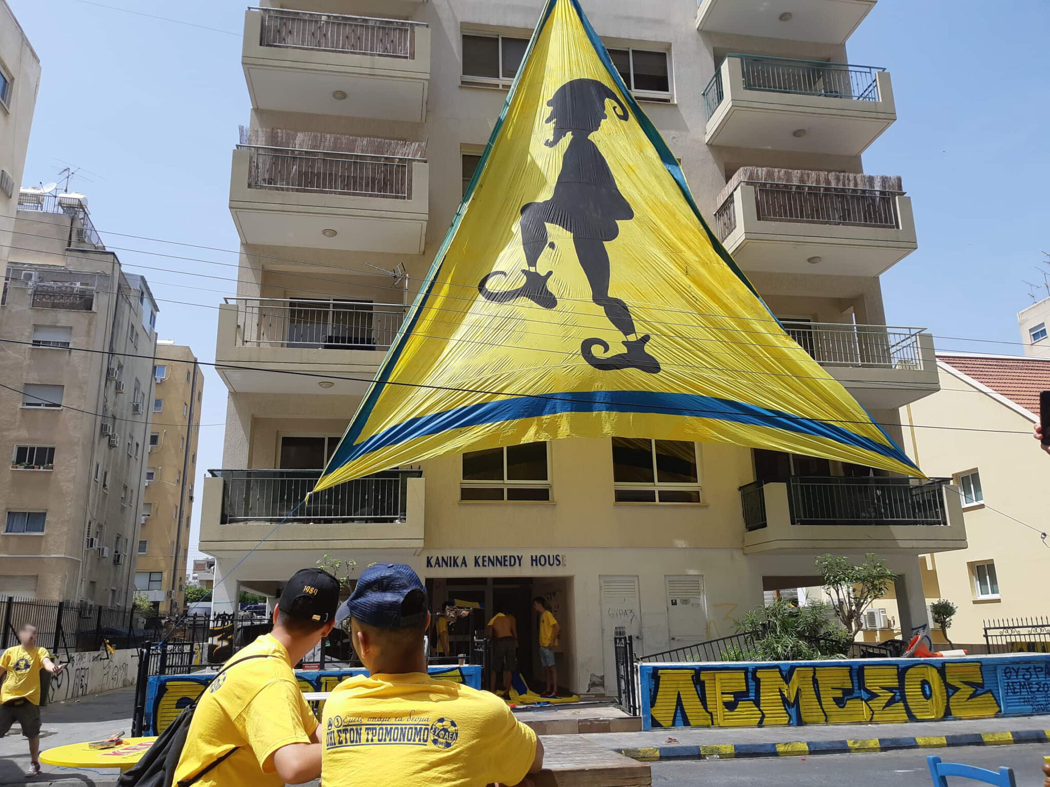 «Παρέλυσαν» τη Λεμεσό οι ΑΕΛίστες (ΒΙΝΤΕΟ)