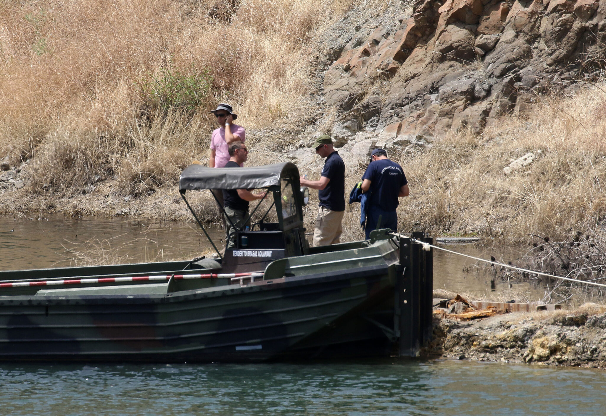 Αυτοψία των Ισραηλινών ειδικών σε Κόκκινη λίμνη και λίμνη Μεμί (ΦΩΤΟ)