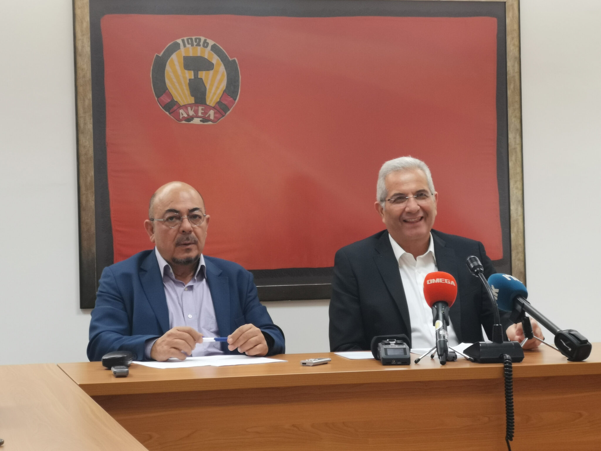 Νιαζί: "Δεν εκπροσωπώ την Τ/κ κοινότητα αλλά την Κυπριακή Δημοκρατία" (BINTEO)