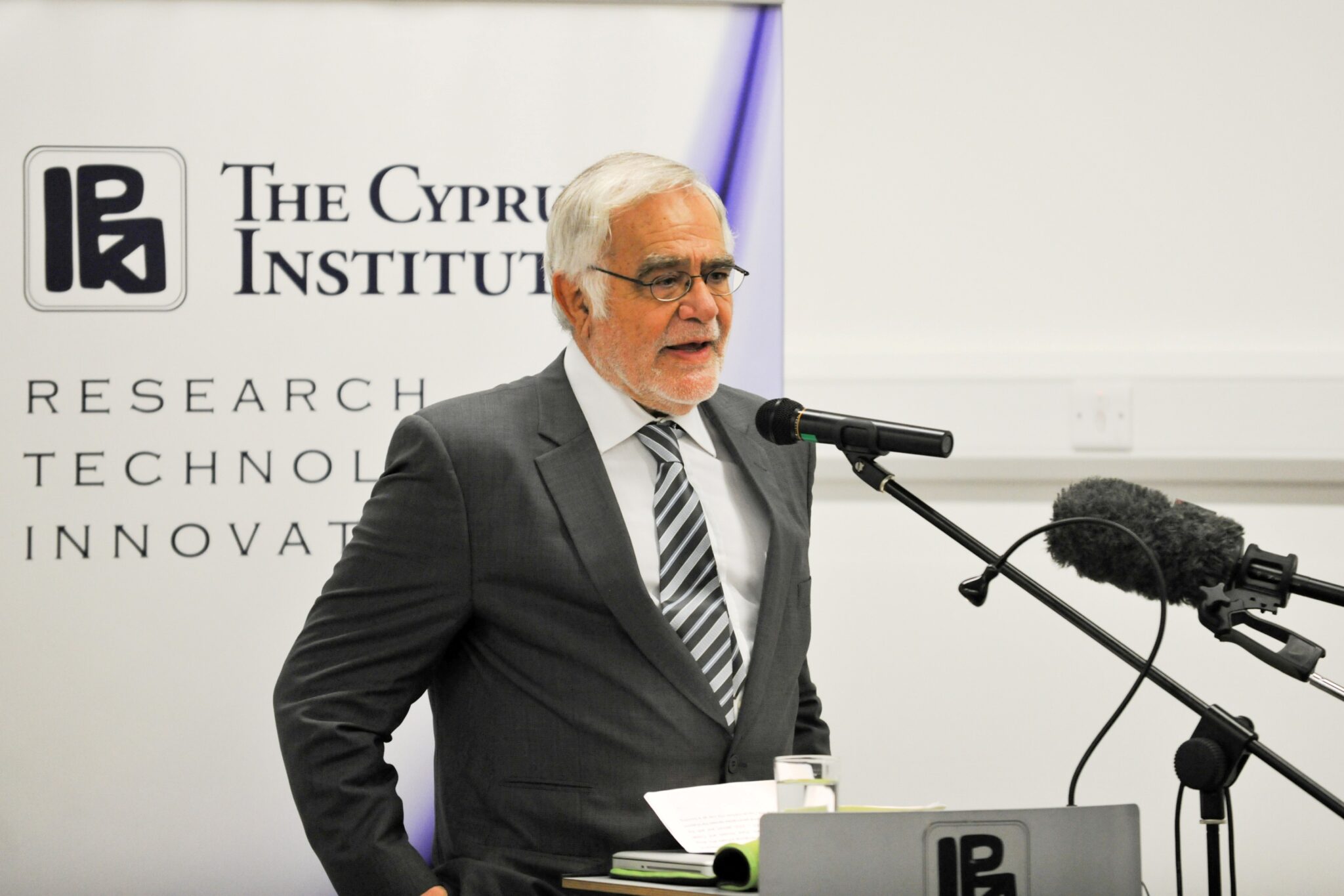 O Δρ. Ανδρέας Πίττας παρουσιάζει άγνωστες πτυχές  της ζωής και του έργου του