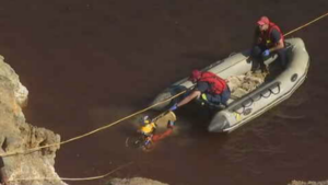 Αναπτερώθηκαν οι ελπίδες μετά τον εντοπισμό τσιμεντομπλόκ στη λίμνη (ΒΙΝΤΕΟ)