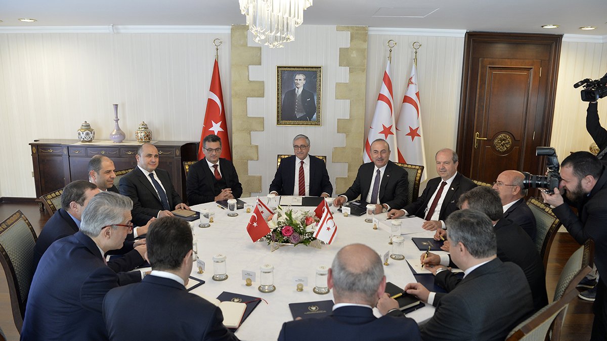 Άδοξο τέλος για την πρώτη "τετρακομματική κυβέρνηση" στο ψευδοκράτος