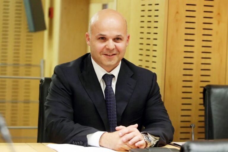 Και επισήμως ο Χαμπουλλάς νέος πρόεδρος της Ανόρθωσης