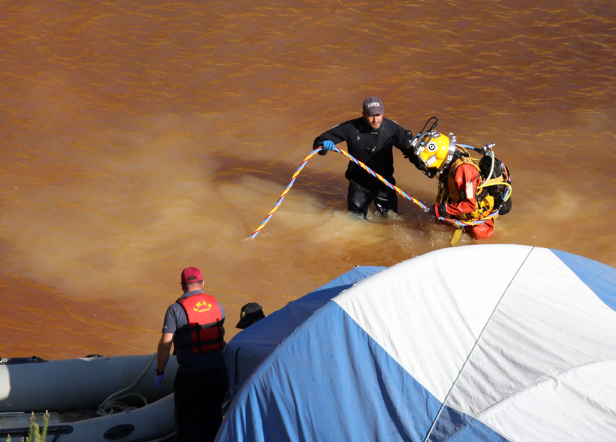 Ανασύρθηκε στρατιωτική θήκη βλήματος από την Κόκκινη λίμνη